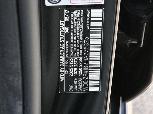 Used 2017 Mercedes-Benz E 300 image 33