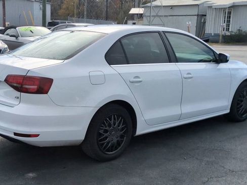 Used 2017 Volkswagen Jetta S image 8