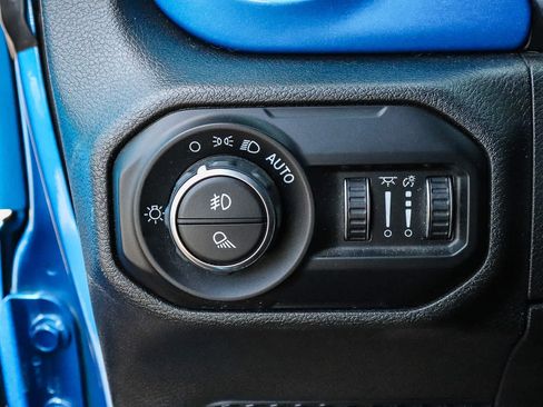 Used 2021 Jeep Gladiator Rubicon AWD/4WD image 42