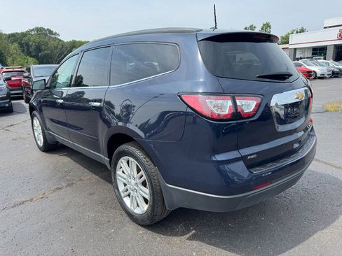 Used 2015 Chevrolet Traverse LT w/ Style and Technology Package AWD/4WD image 3