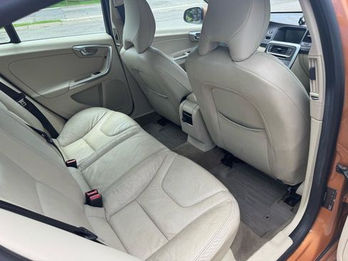 Used 2011 Volvo S60 T6 AWD/4WD image 19