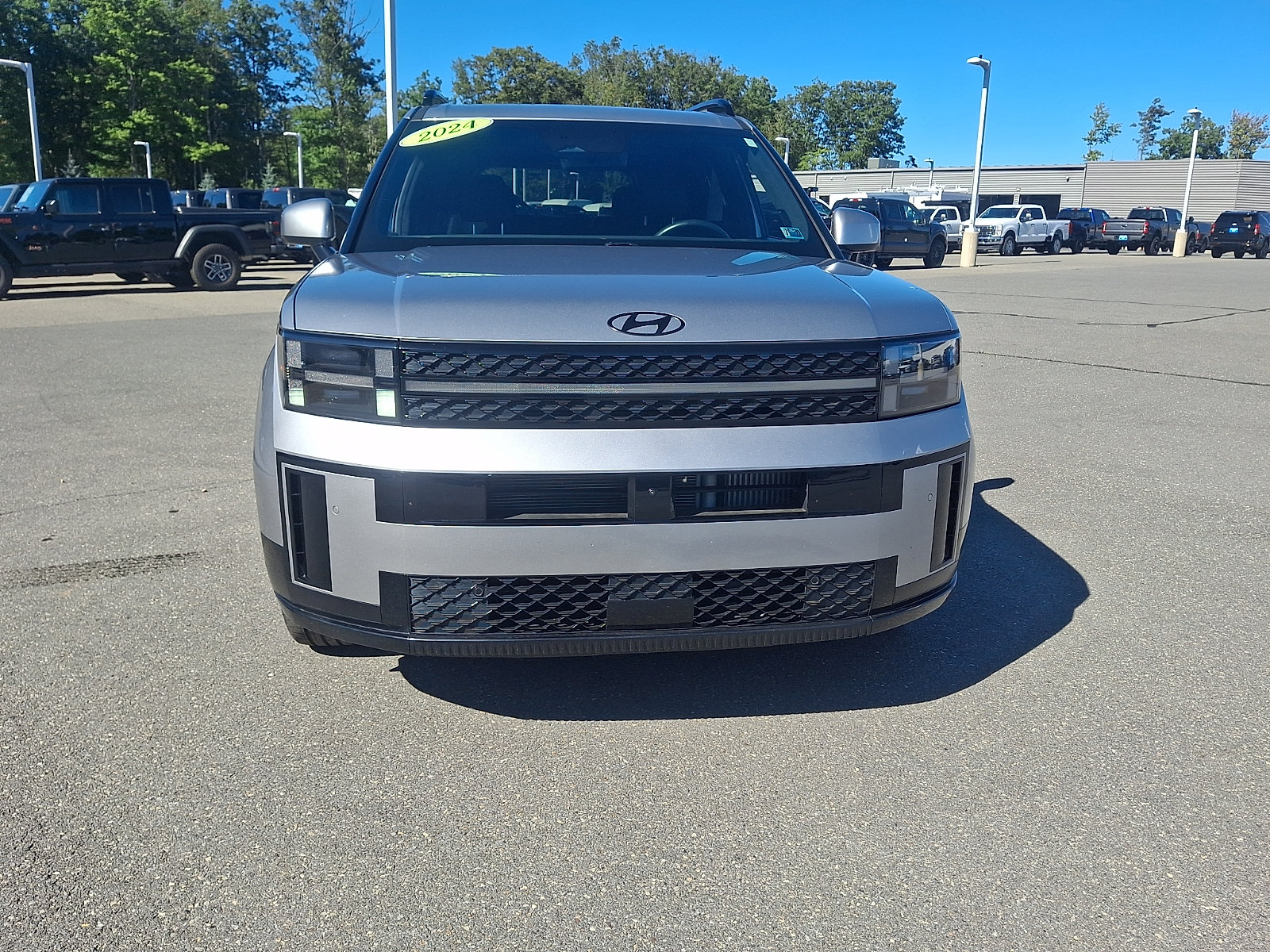 Used 2024 Hyundai Santa Fe Calligraphy AWD/4WD image 2