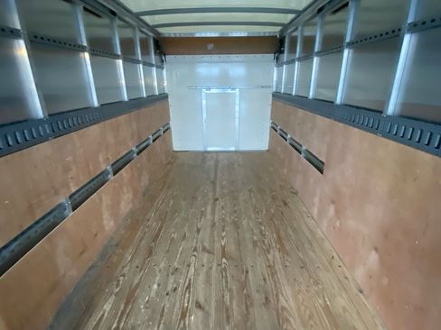 Used 2021 Chevrolet Express 3500 w/ Power Convenience Package image 8