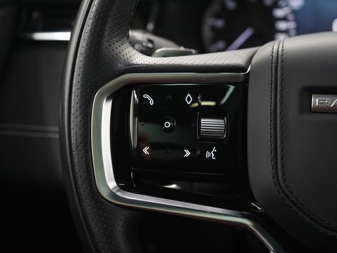 Used 2023 Land Rover Range Rover Velar R-Dynamic S image 26