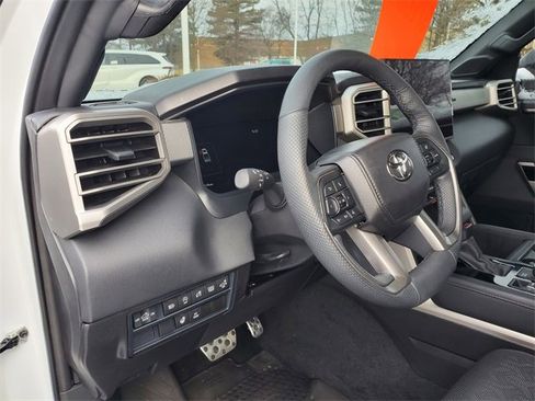 Used 2025 Toyota Tundra Limited image 22
