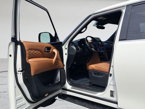 Used 2023 INFINITI QX80 Sensory w/ Cargo Package AWD/4WD image 27