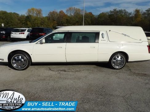 Used 2004 Cadillac De Ville Hearse image 2