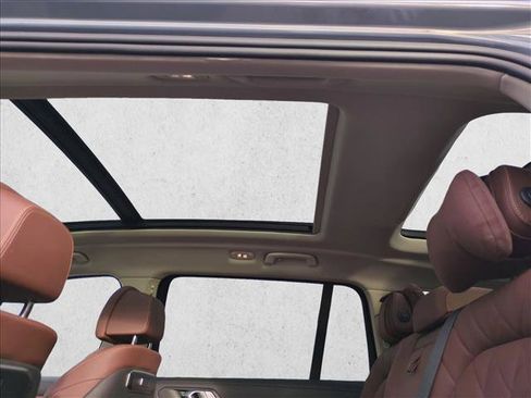 Certified 2024 BMW X7 xDrive40i w/ Parking Assistance Package image 20