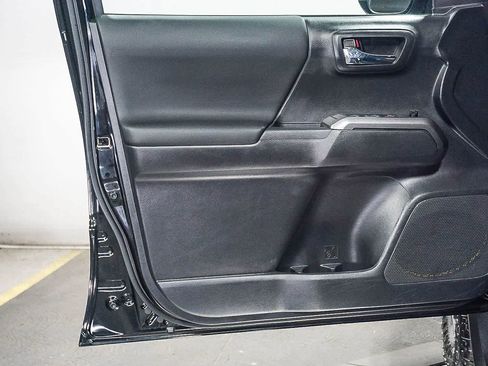 Certified 2023 Toyota Tacoma TRD Off-Road AWD/4WD image 22