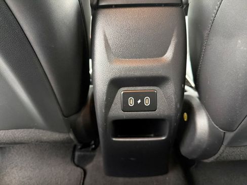 Certified 2024 Hyundai Venue Limited image 35