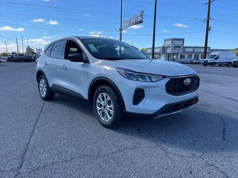 New 2026 Ford Escape Active w/ Cold Weather Package image 4