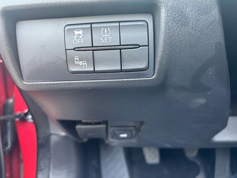 Used 2017 MAZDA MX-5 Miata Club w/ Brembo/BBS Package image 19