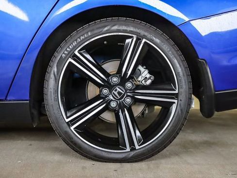 Used 2023 Honda Accord Sport image 10