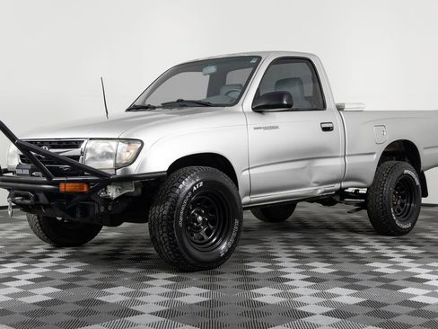 Used 2000 Toyota Tacoma 2WD Regular Cab image 1