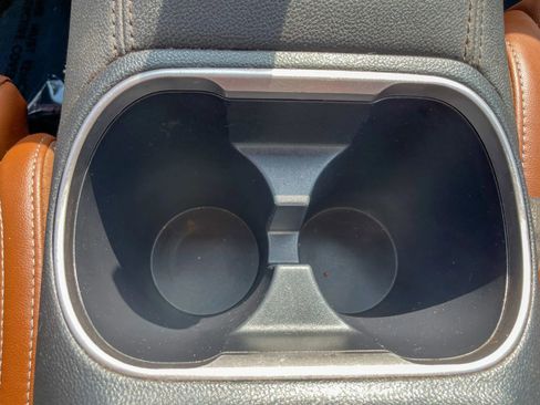 Used 2020 Subaru Outback Touring w/ Popular Package #2 image 28