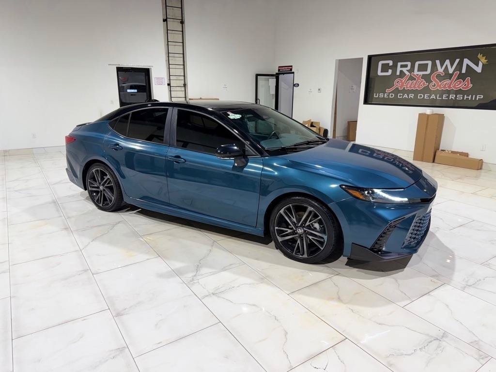 Used 2025 Toyota Camry XSE w/ Premium Package FWD image 3