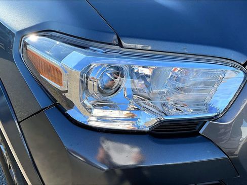 Certified 2023 Toyota Tacoma SR5 image 27