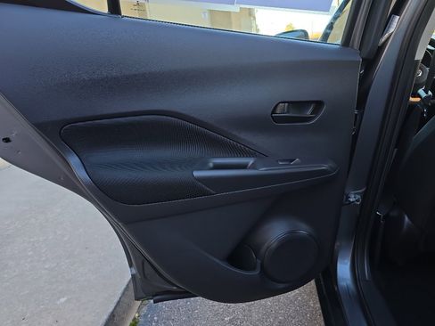 Used 2021 Nissan Kicks S image 26