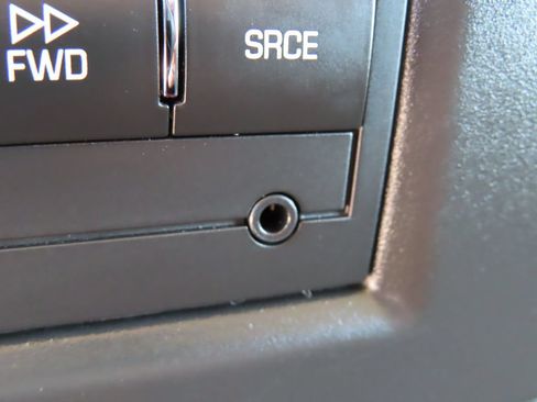 Used 2025 Chevrolet Express 2500 w/ Driver Convenience Package RWD image 7