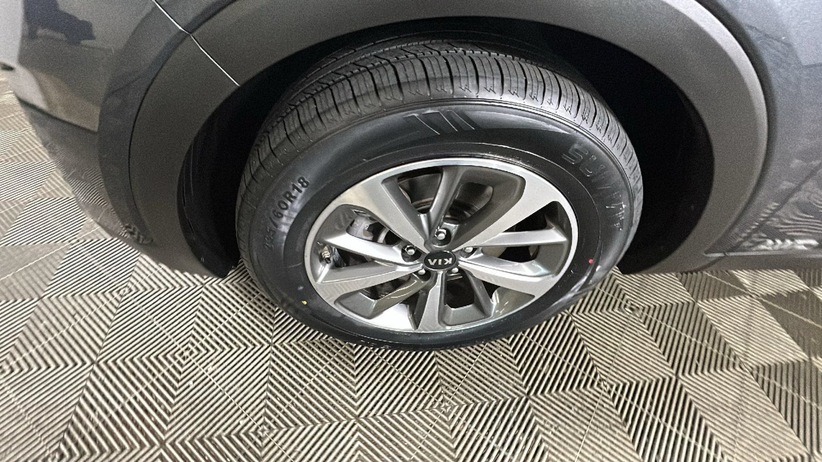 Used 2020 Kia Sorento AWD V6 image 11