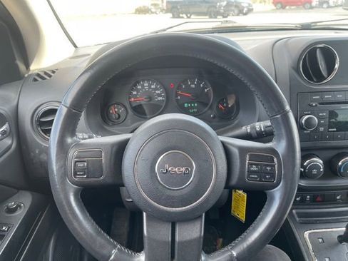 Used 2012 Jeep Compass Latitude image 15