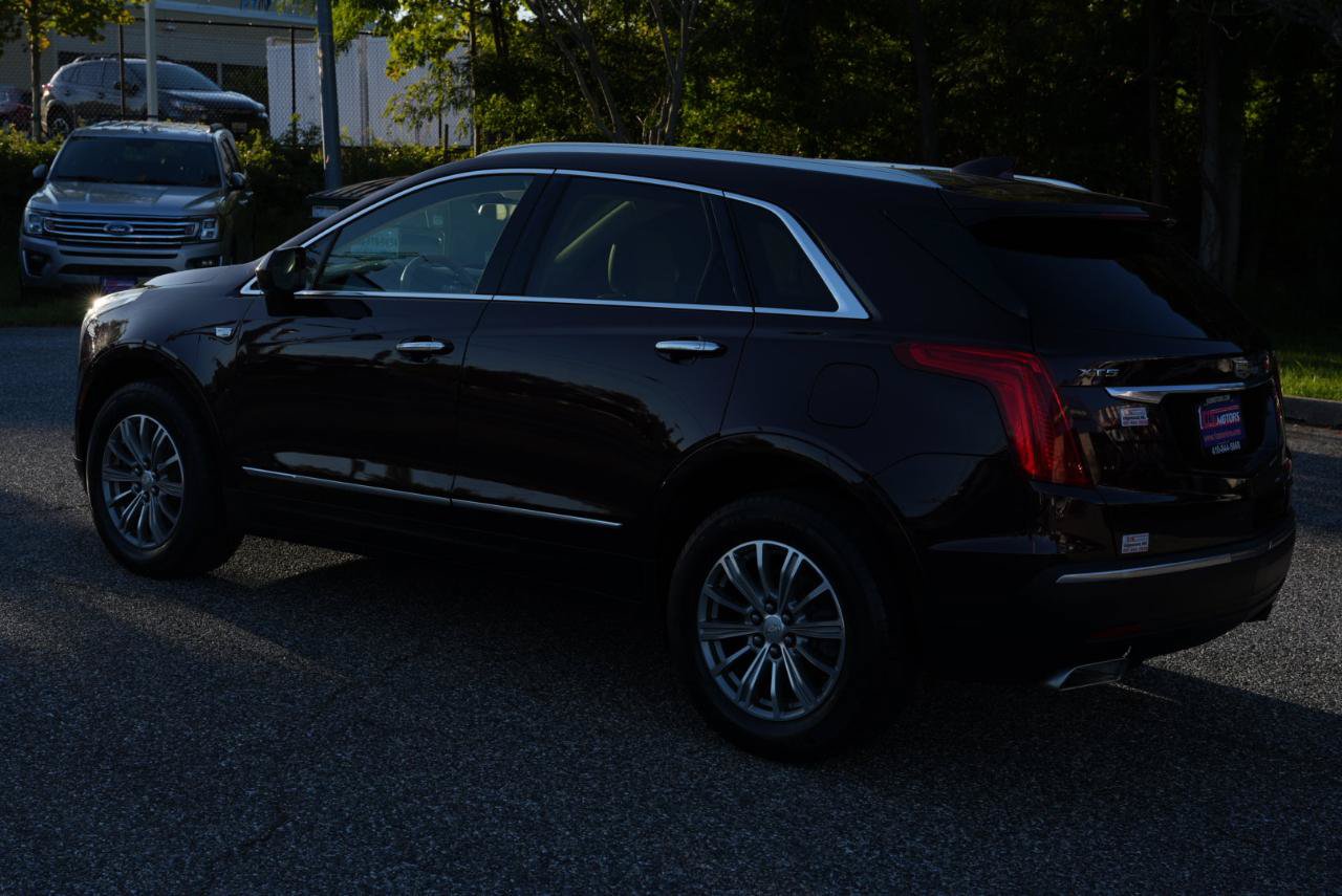 Used 2018 Cadillac XT5 Luxury w/ Driver Awareness Package FWD image 9