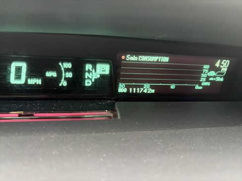 Used 2015 Toyota Prius Four FWD image 8
