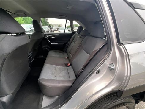Used 2025 Toyota RAV4 XLE AWD/4WD image 15