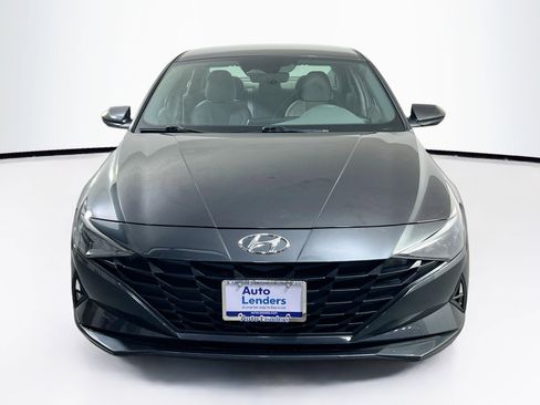 Used 2023 Hyundai Elantra SEL FWD image 2