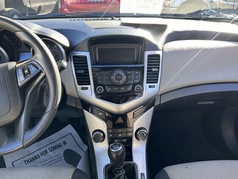 Used 2016 Chevrolet Cruze LS image 37