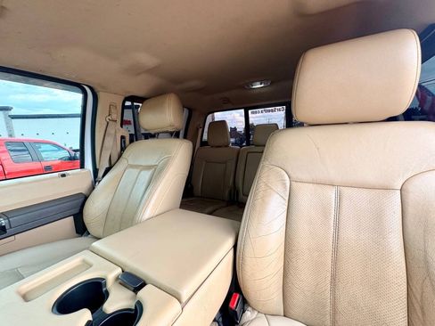 Used 2012 Ford F250 Lariat w/ Lariat Interior Pkg AWD/4WD image 11