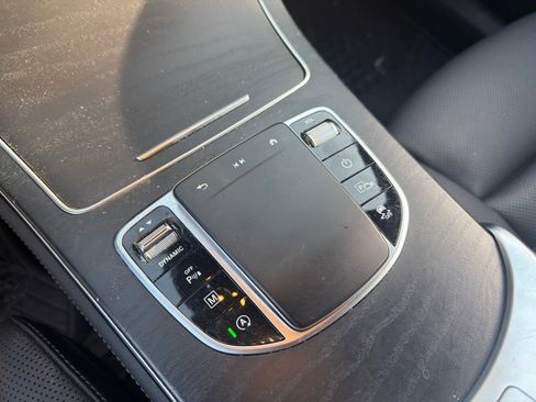 Used 2020 Mercedes-Benz GLC 300 4MATIC image 26