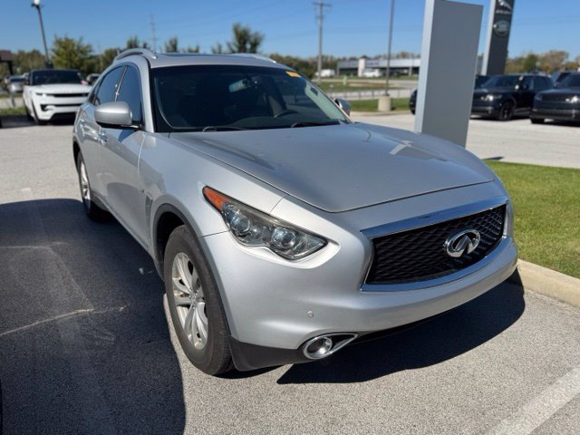 Used 2017 INFINITI QX70 AWD w/ Premium Package image 1