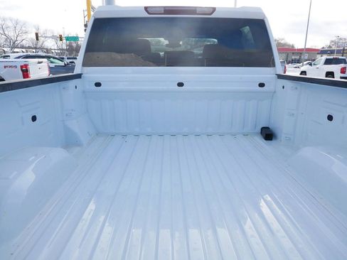 Used 2024 GMC Sierra 2500 SLE image 21