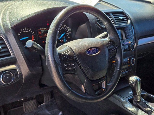 Used 2018 Ford Explorer XLT FWD image 19