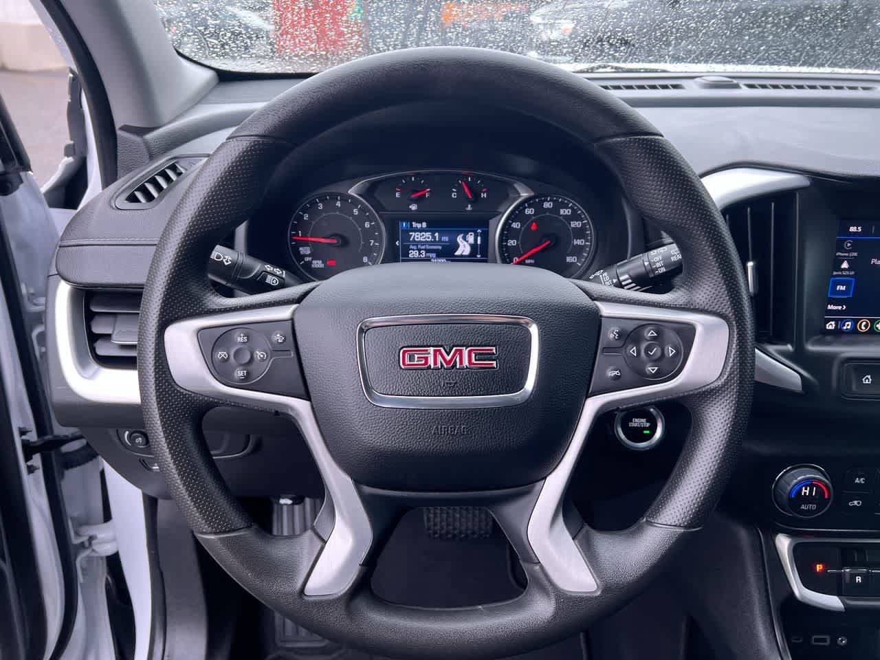 Used 2023 GMC Terrain SLE w/ Driver Convenience Package AWD/4WD image 14