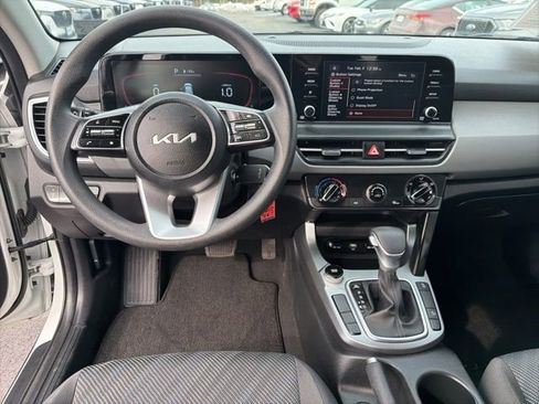 Used 2024 Kia Seltos LX image 18