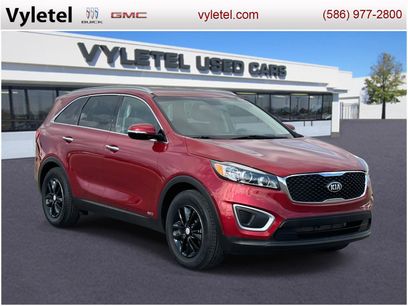 Used 2017 Kia Sorento LX w/ LX Convenience Package