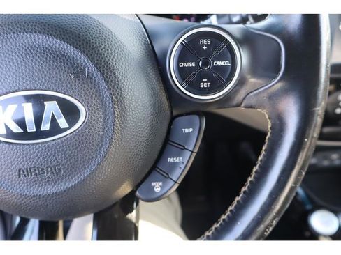 Used 2016 Kia Soul + w/ Primo Package image 12