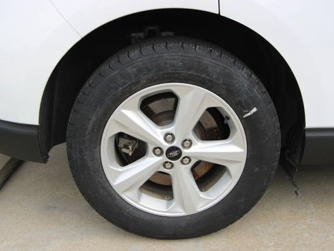 Used 2023 Ford Edge SE AWD/4WD image 18