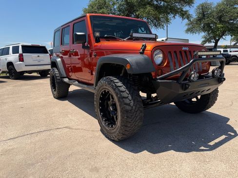 Used 2009 Jeep Wrangler Unlimited X AWD/4WD image 1