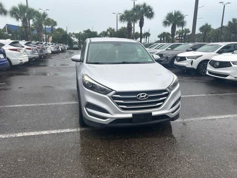 Used 2018 Hyundai Tucson SE AWD/4WD image 6