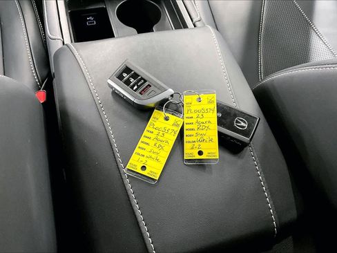 Used 2023 Acura RDX w/ Technology Package FWD image 13