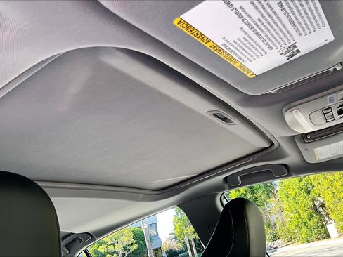 Used 2023 Toyota Camry SE image 13