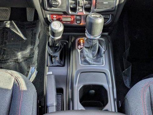 New 2026 Jeep Wrangler Unlimited Rubicon AWD/4WD image 19