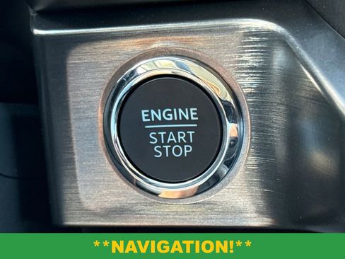 New 2026 Ford F250 Lariat w/ Black Appearance Package image 24