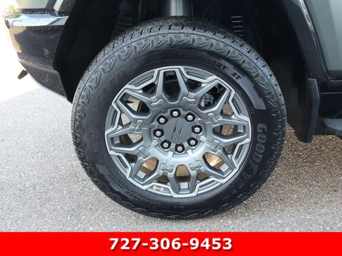 Used 2024 GMC Hummer EV 3X image 14