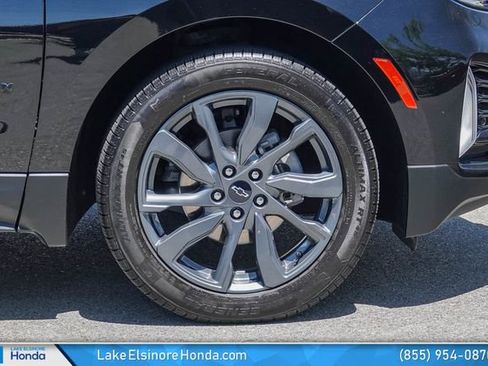 Used 2022 Chevrolet Equinox RS w/ RS Leather Package FWD image 8