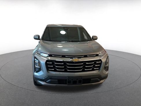 Used 2025 Chevrolet Equinox LT image 4
