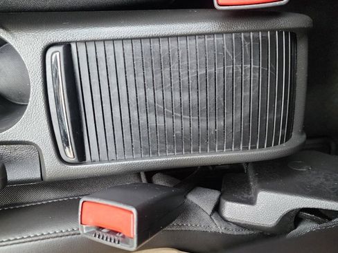 Certified 2022 Buick Encore Preferred image 46